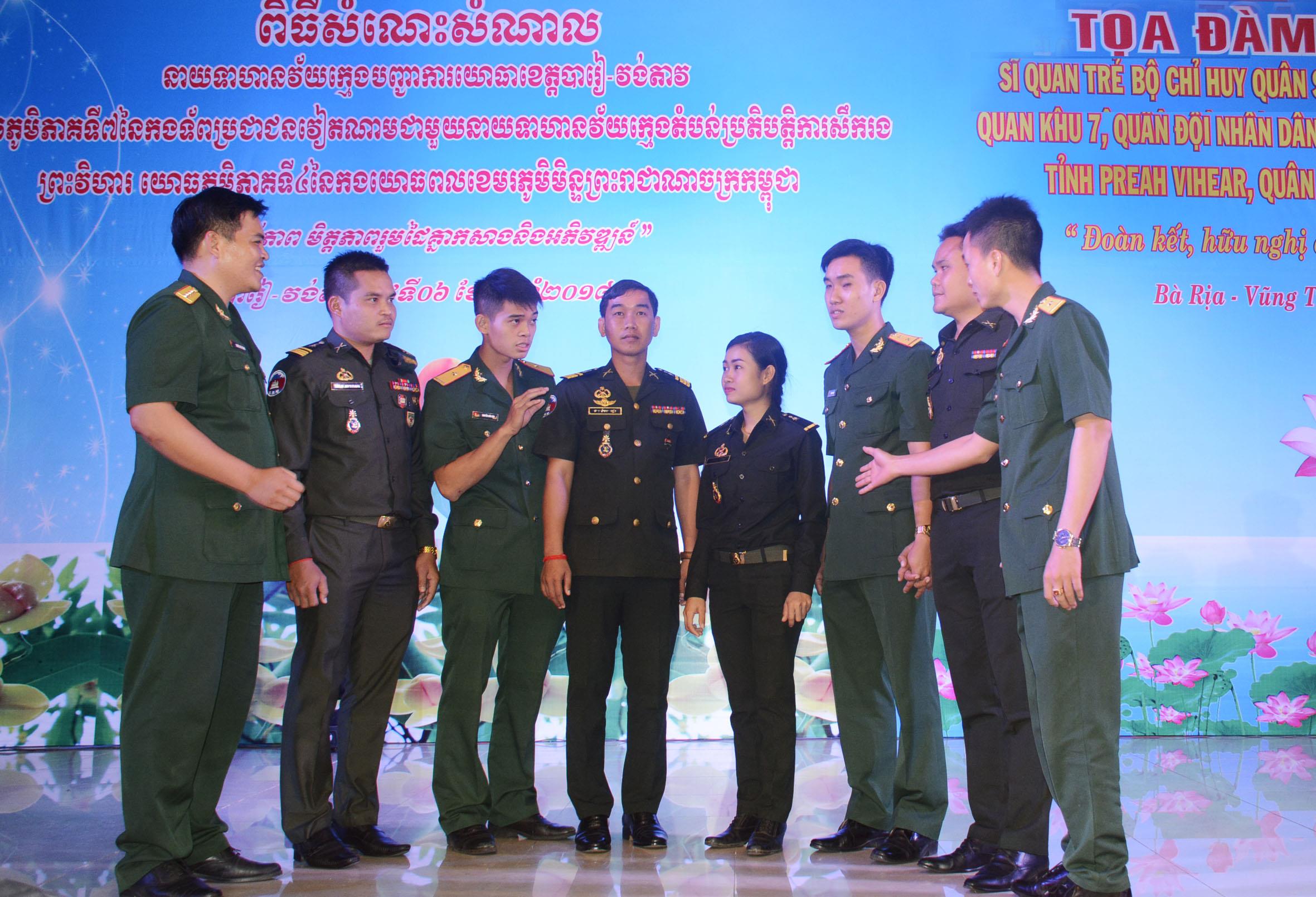 Tự hào vun đắp tình hữu nghị Việt Nam - Campuchia